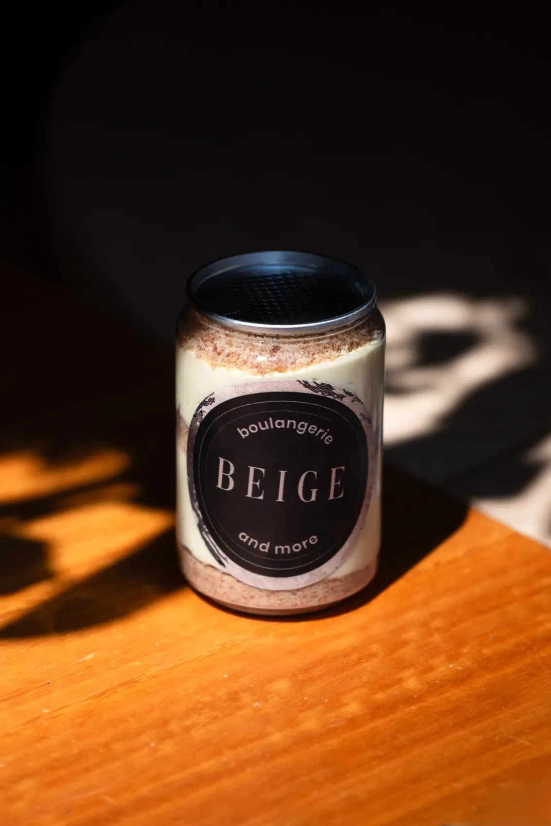 Beige menü